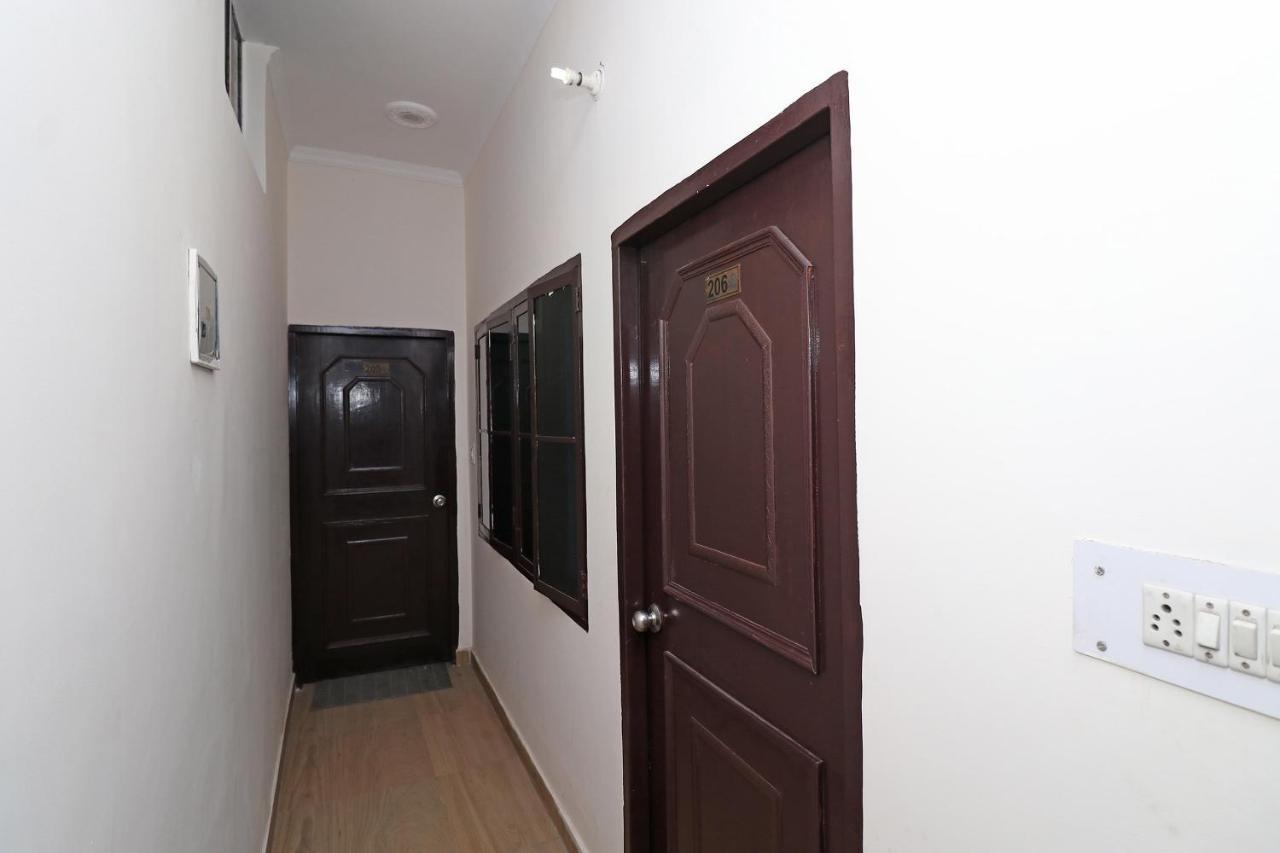 Oyo 27750 Bhagwati Residency Mirzāpur Exterior photo