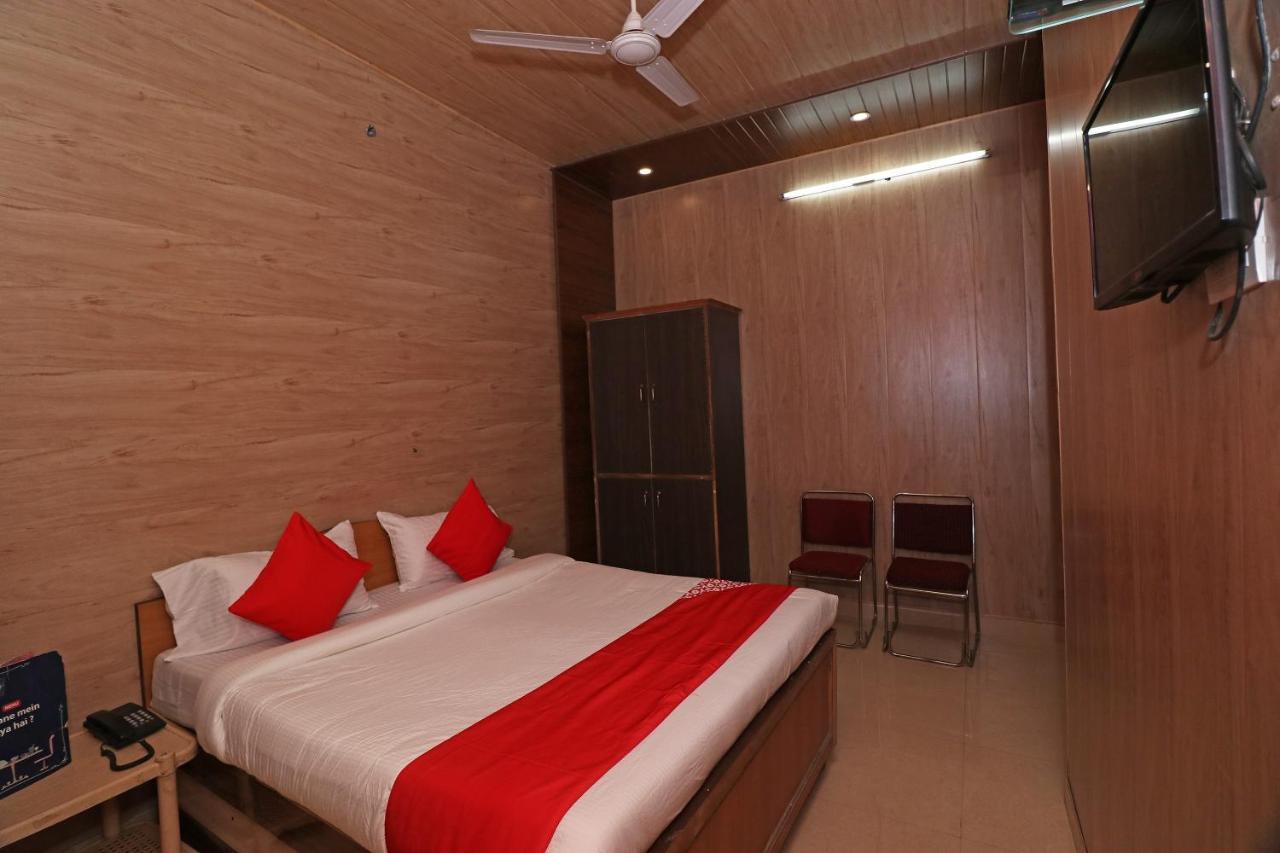 Oyo 27750 Bhagwati Residency Mirzāpur Exterior photo